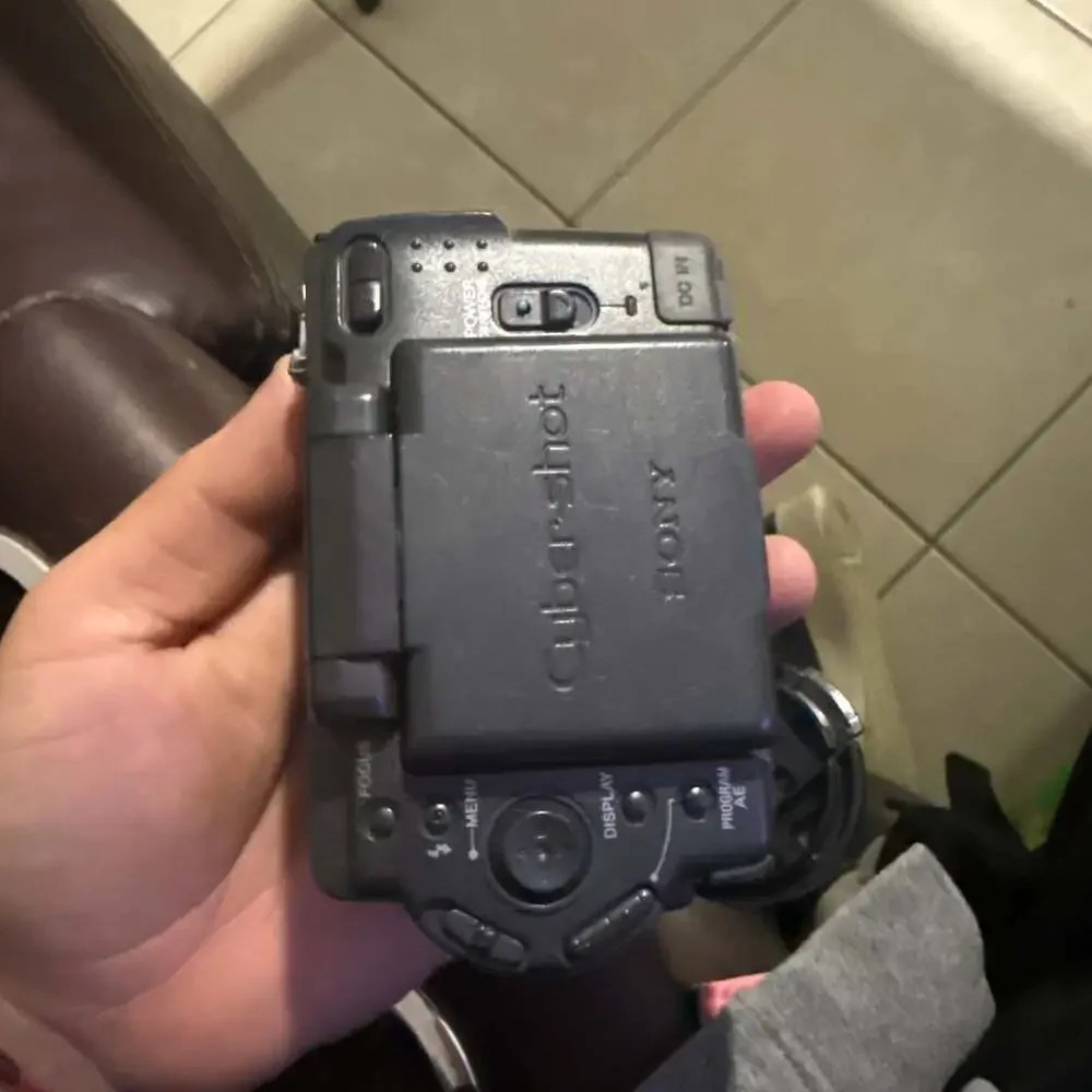 Sony Cyber-shot 1.3MP Vintage Digital Camera - Retro Y2K Tech